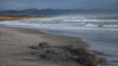 Dalgalar Waihi Beach - Yeni Zelanda