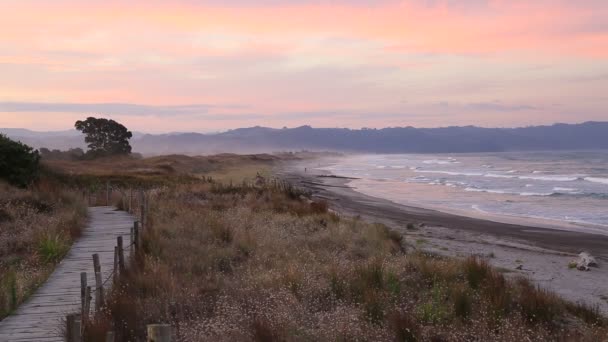 Cielo Tramonto Sulla Spiaggia Waihi Nuova Zelanda — Video Stock