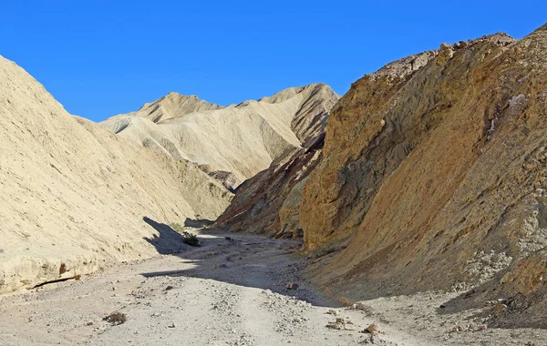 Sentier Jusqu Zabriskie Point Golden Canyon Parc National Death Valley — Photo