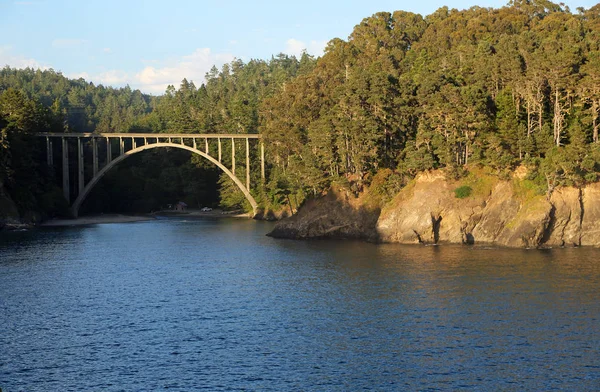 Προβολή Στο Russian Gulch Bridge Ακτή Ειρηνικού Καλιφόρνια — Φωτογραφία Αρχείου