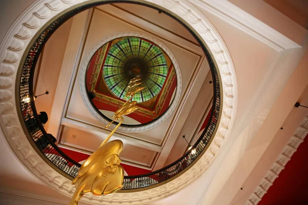 Mirando Hacia Arriba Cúpula Vidrieras Queen Victoria Building Sydney Nueva —  Fotos de Stock