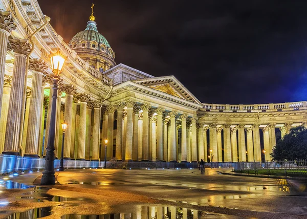 Catedral de Kazán en San Petersburgo. vista nocturna —  Fotos de Stock