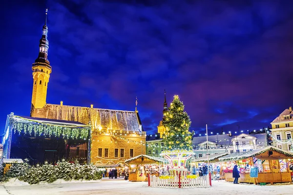Jarmark Bożonarodzeniowy w Tallinie, estonia — Zdjęcie stockowe