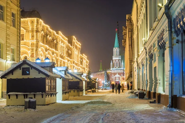 モスクワの夜クリスマス Moscow.Nikolskaya 通り. — ストック写真