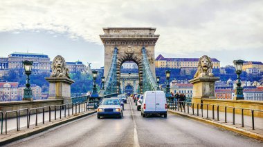 Budapeşte 'deki zincir köprü. Macaristan