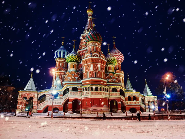 St. Basil's Cathedral in winter (snow storm), Russia — Stock Photo, Image
