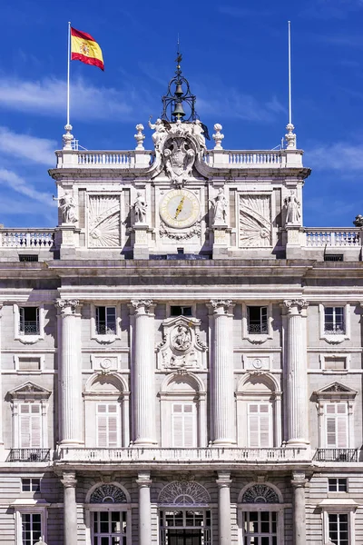 Fachada del Palacio Real de Madrid — Foto de Stock