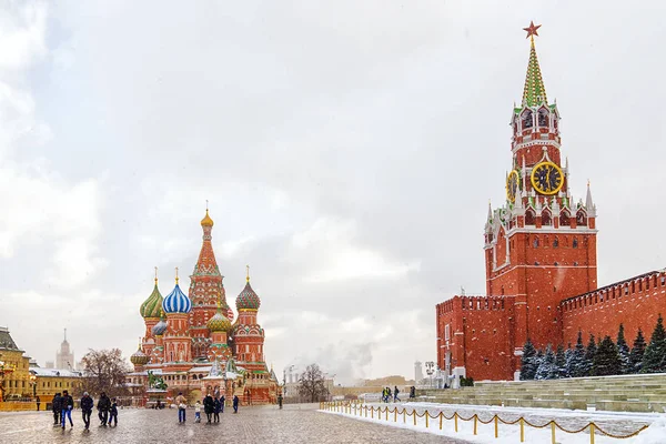 Winter-Ansicht des Roten Platzes in Moskau — Stockfoto