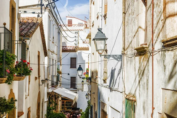 Gamla gatorna i Tossa de Mar. Spanien — Stockfoto