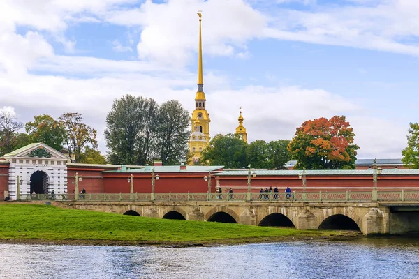 Fortaleza de Pedro y Pablo en San Petersburgo — Foto de Stock