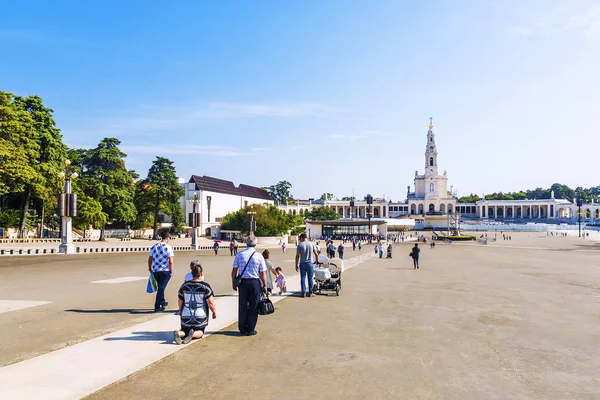 FATIMA, PORTUGAL-APRIL 8: Fatima - city in Portugal September 8, — 图库照片