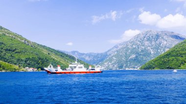 Boko-Kotor Koyu'ndaki, Karadağ feribot