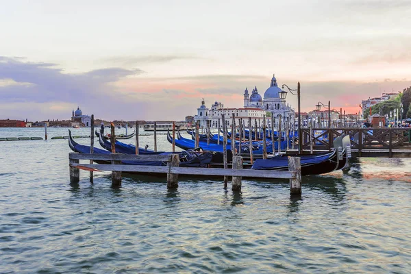 Solnedgång i Venedig. Italien — Stockfoto