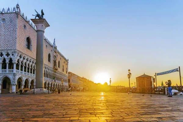 ヴェネツィアの日の出護岸 — ストック写真