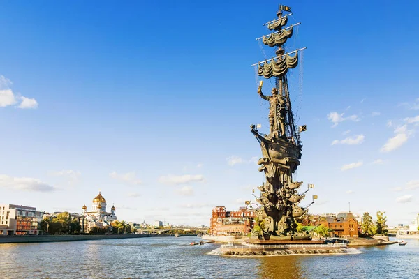 The monument to Peter the Great in Moscow, Russia — Stock Photo, Image