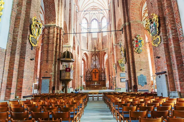 Intérieur de la cathédrale Saint-Pierre de Riga, Lettonie.Les anciens — Photo
