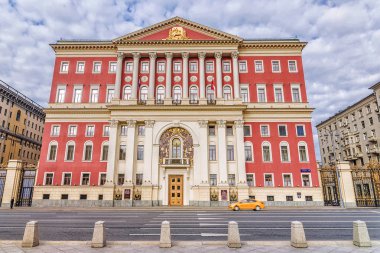 Tverskaya Viyadükler üzerinde Moskova şehir Yönetim Binası