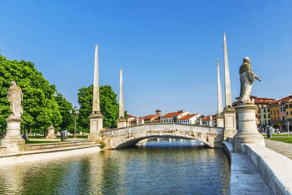 Fragment de Prato della Valle à Padoue, Italie . — Photo