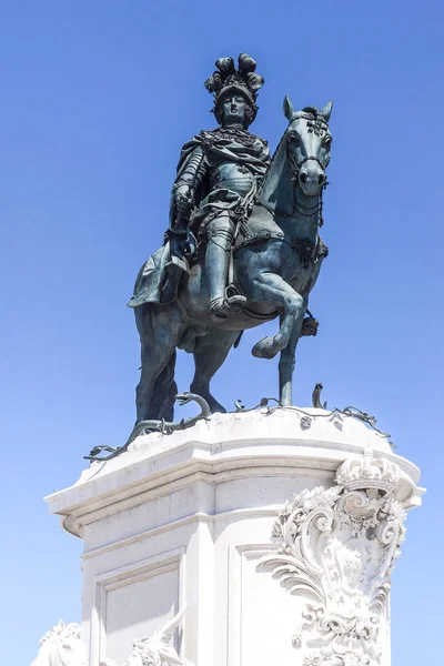 Staty av Don Jose I på torget Commerce i Lisbon.The datum o — Stockfoto