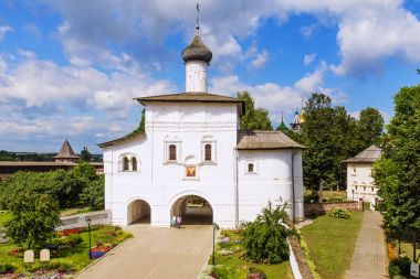 Duyuru Gate kilisede Suzdal, Russi altın yüzük