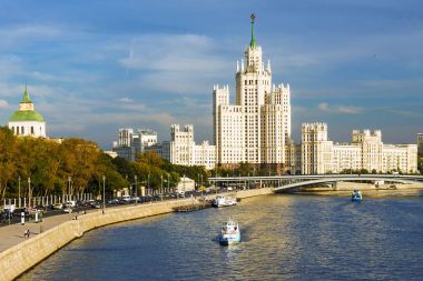 Kotelnicheskaya dolgu Moskova'da müesseseden. Stalin'in s biri