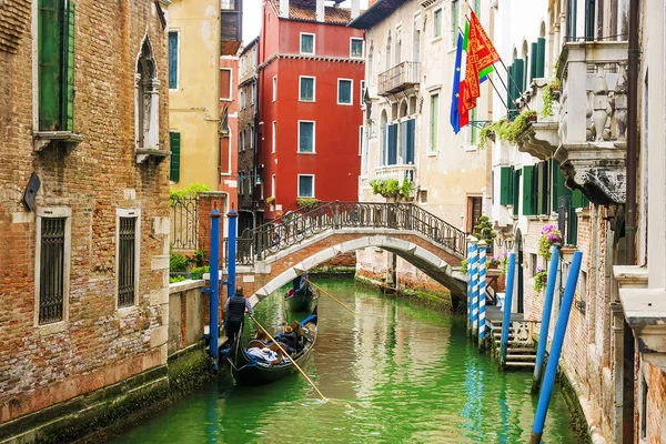 Pittoreschi canali a Venezia — Foto Stock