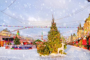 Moskova Kızıl Meydan Noel dekorasyon