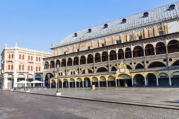 Piazza delle Erbe en Padua, Italia — Foto de Stock