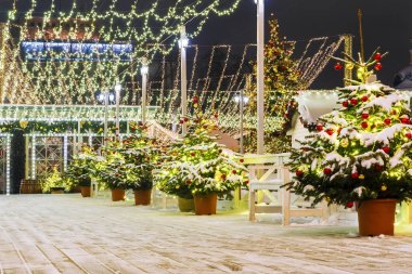 Noel Moskova'da. Moskova s güzel yılbaşı dekorasyonu