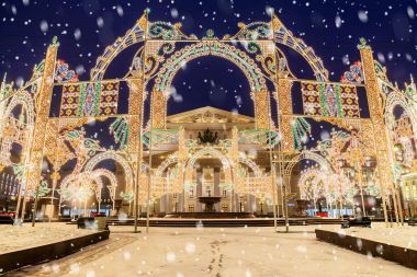 Noel Moskova. Festival ışık yüklemenin Bol önünde