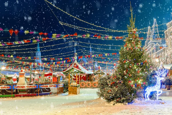 Christmas in Moscow. New Year's fair on the red square. The insc — Stock Photo, Image