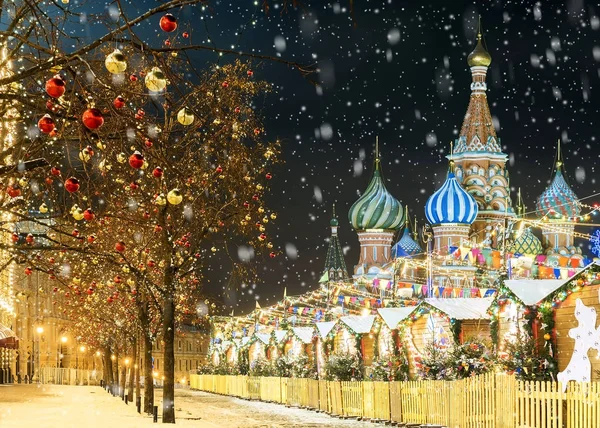 크리스마스 모스크바입니다. 새 해의 붉은 광장에 공정 — 스톡 사진
