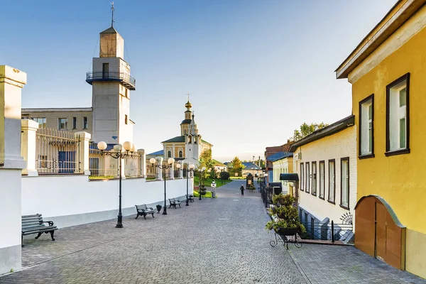 Calle turística de Vladimir. Anillo de oro de Rusia —  Fotos de Stock