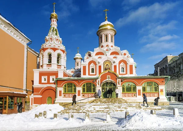 Собор Казанской иконы Божией Матери на Красной площади и — стоковое фото
