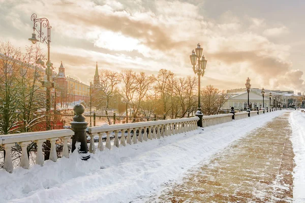 Vista de invierno Plaza Manezhnaya en Moscú — Foto de Stock
