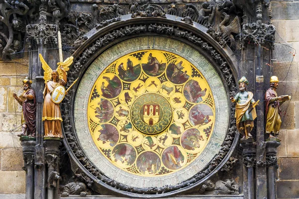 天文时钟在市政厅在布拉格, 捷克共和国 — 图库照片