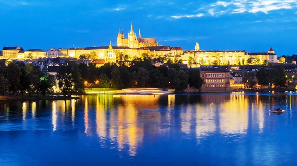 Noční pohled z Prague.Czech republiky — Stock fotografie