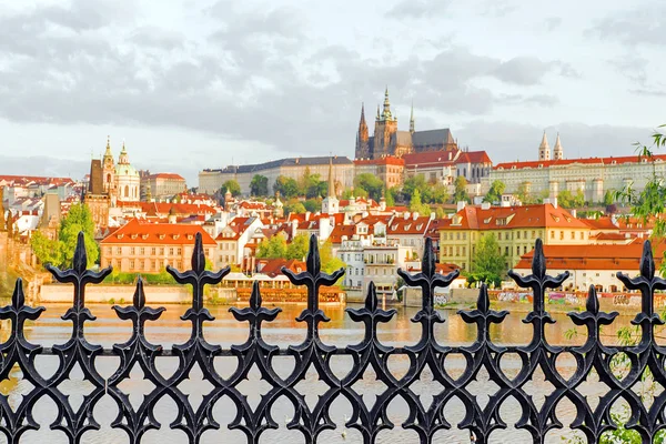 Hradcany Prag'da görünümünü. Çek Cumhuriyeti — Stok fotoğraf