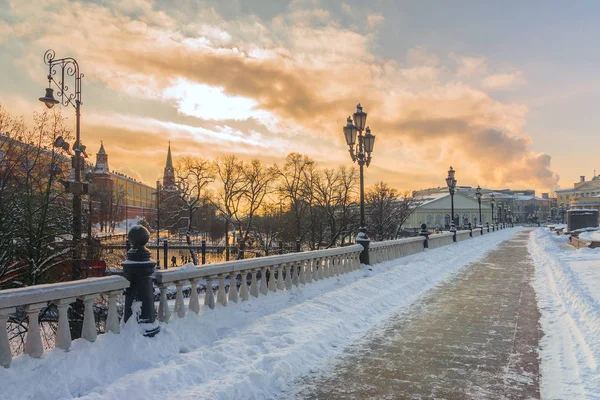 Зимовий вид на площу Манежная в Москві, Росія. — стокове фото