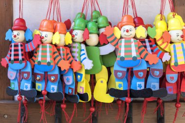 Tahta palyaço bebekleri. İtalya 'dan hatıra.