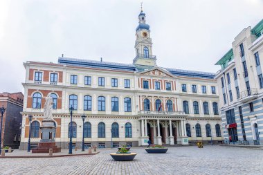 Riga Belediye Meclisi, La 'nın başkenti Riga' daki belediye meydanında.