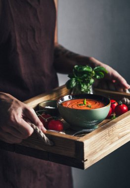 Domates çorbası, seçici odaklanma.