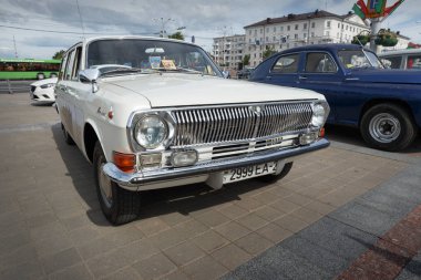 GAZ M24 Volga