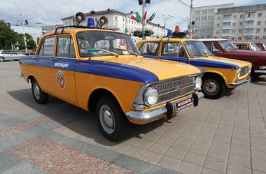 Polis Moskvitch 412