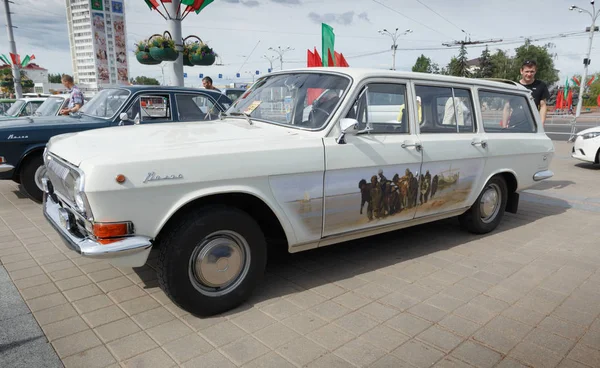 Gaz M24 Wolga — Stockfoto