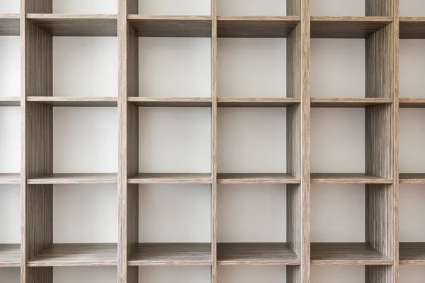 Крупный план книжных полок — стоковое фото
