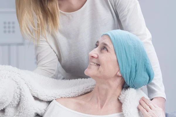 Pflege von Krebspatienten — Stockfoto