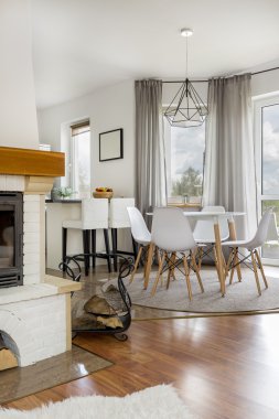 Aile bir fikir için rahat iç