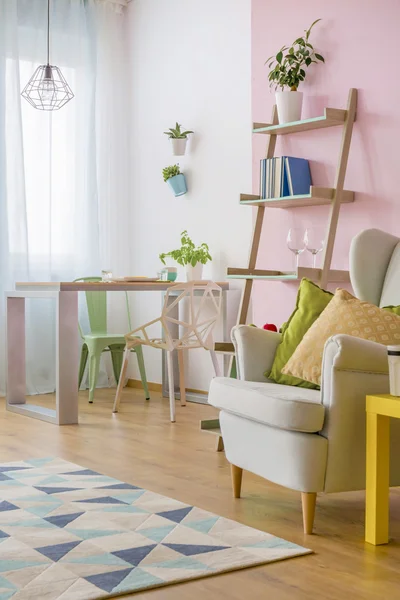 Suave idea interior del hogar rosa — Foto de Stock