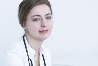 Hastaları üzerinde konsantre